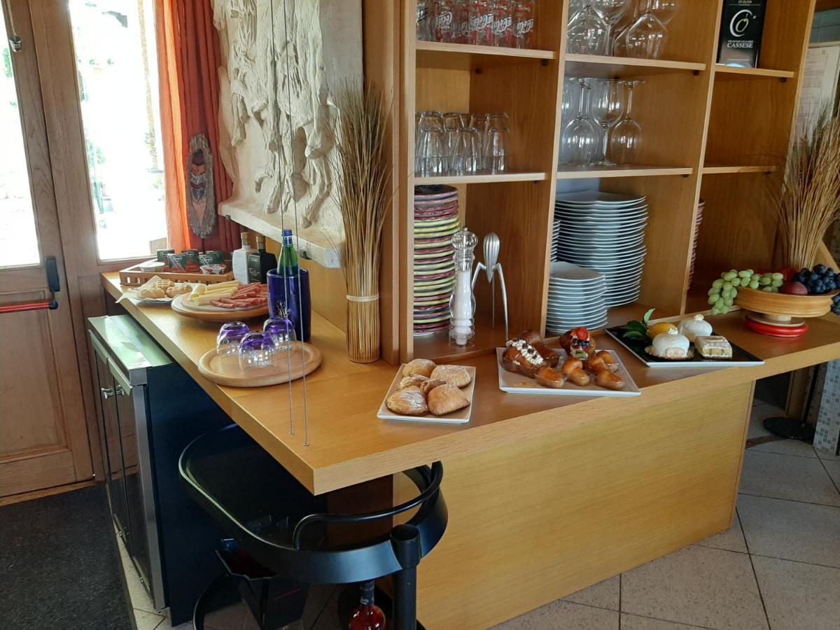 Villa Mola Bed And Breakfast Corbara  Eksteriør billede
