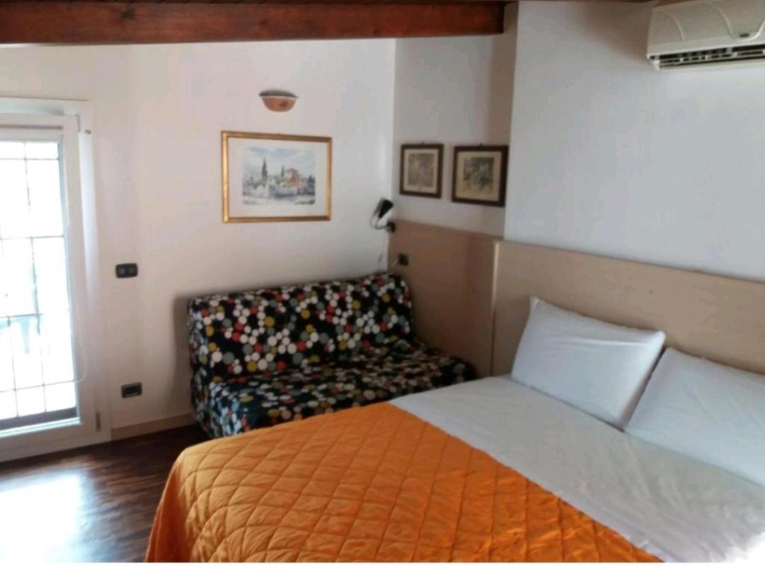 Villa Mola Bed And Breakfast Corbara  Eksteriør billede